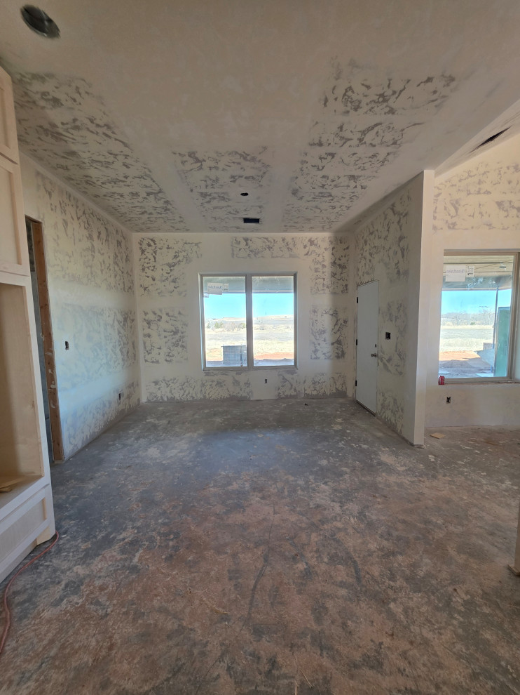 Separate dining room area off the kitchen