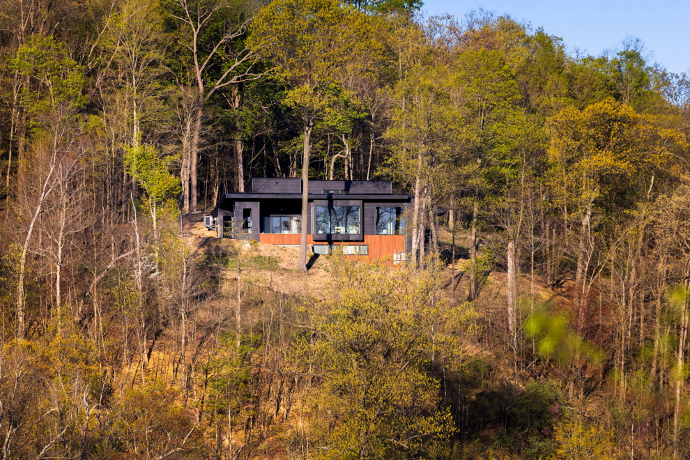 New Build: Lake Pointe Residence
