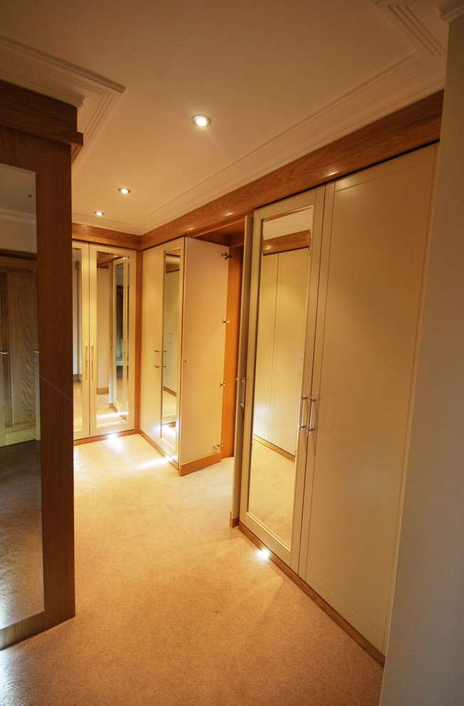 Design ideas for a contemporary storage and wardrobe in Manchester.