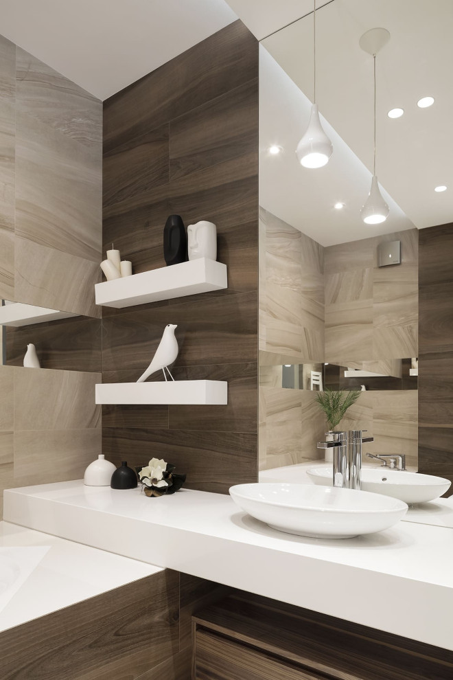 Обзор современной квартиры 170 квм. Полы без плинтуса. Двери в потолок.