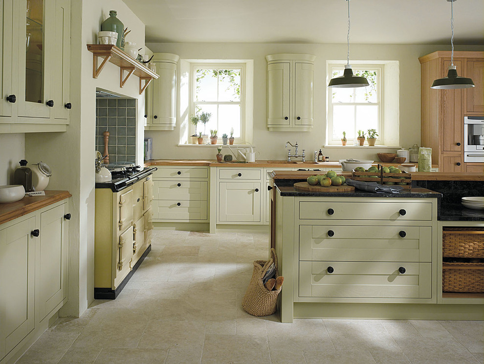 Photo of a traditional kitchen in Hertfordshire.