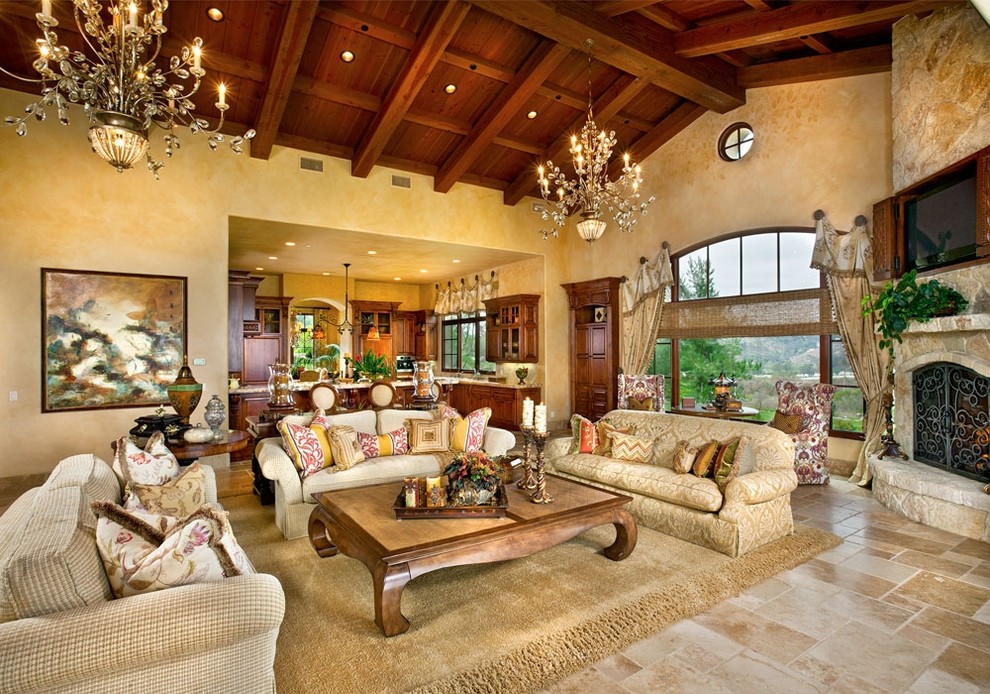 Photo of a traditional living room in San Diego.