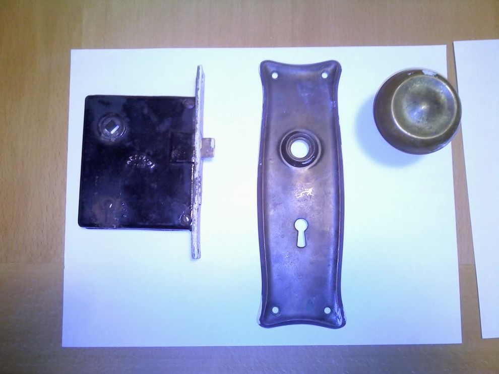 cleaning antique brass with vinegar & salt... bad idea