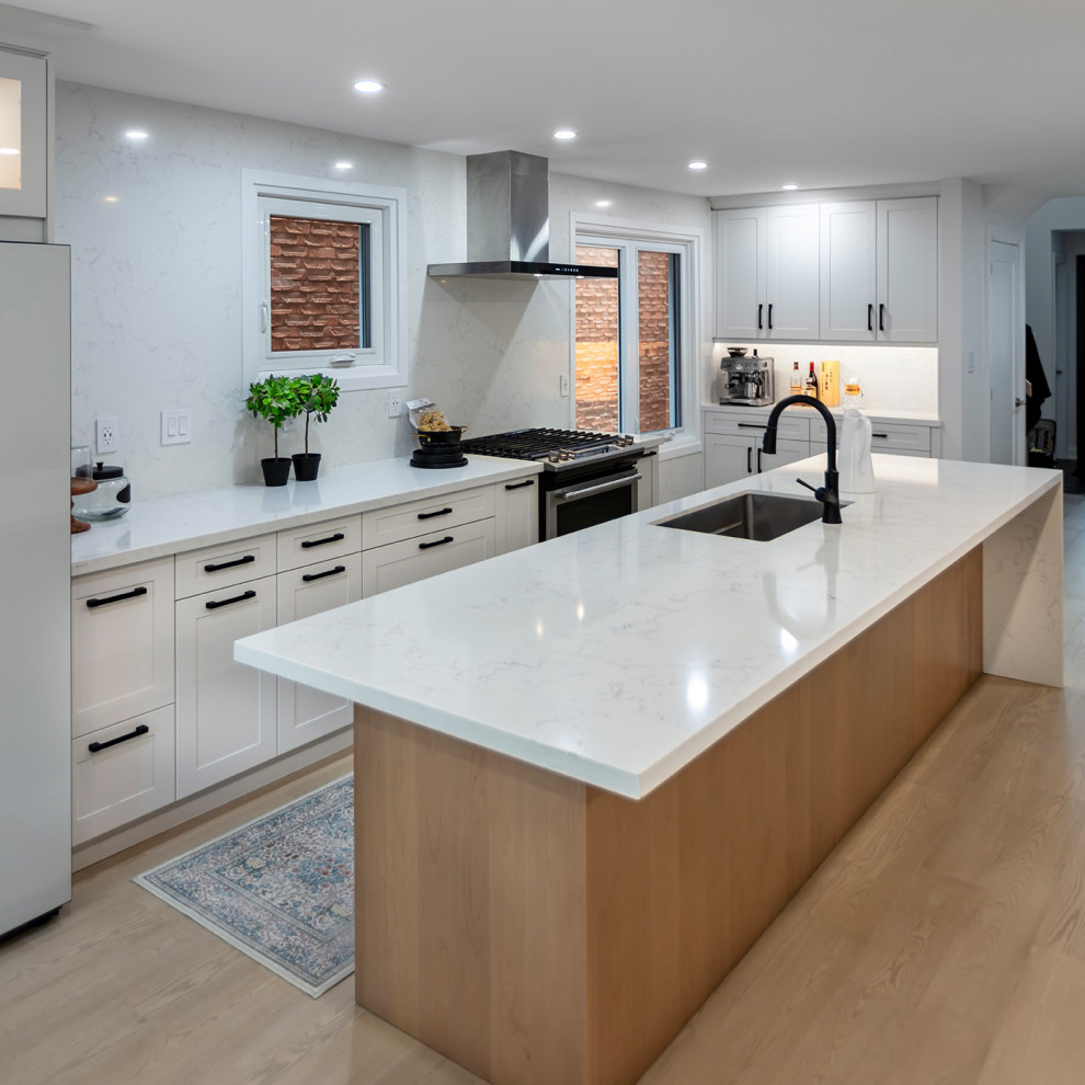 Inspiration for a transitional kitchen remodel in Toronto