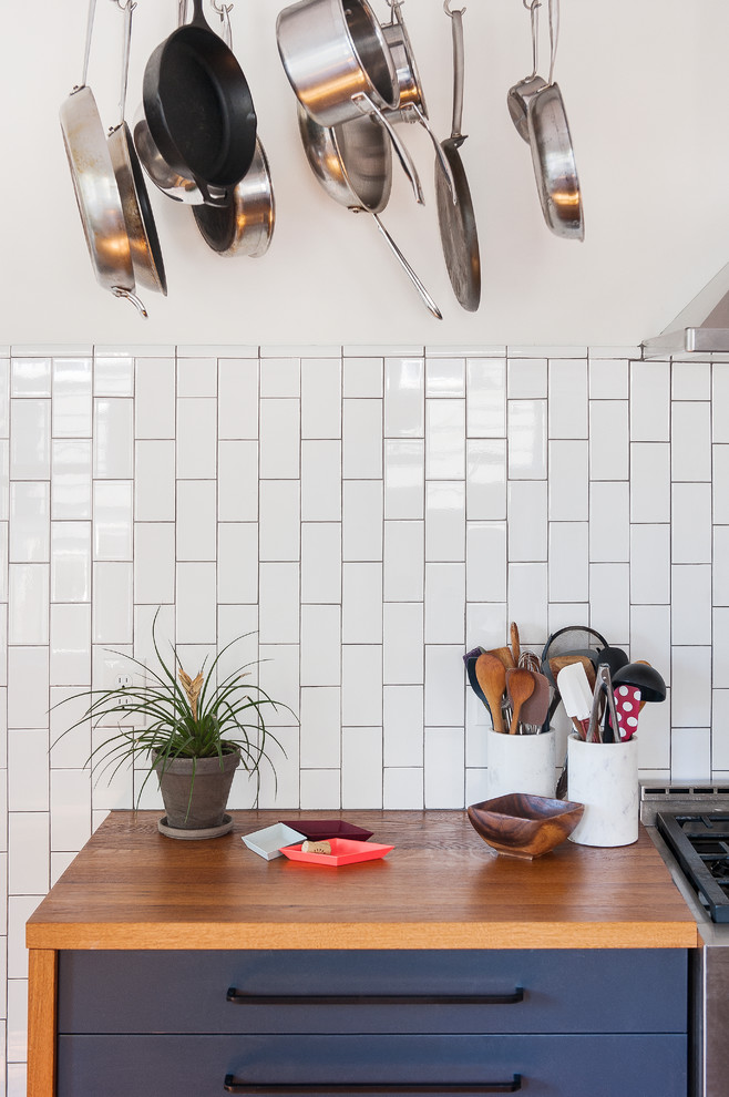 Transitional kitchen photo in Boston