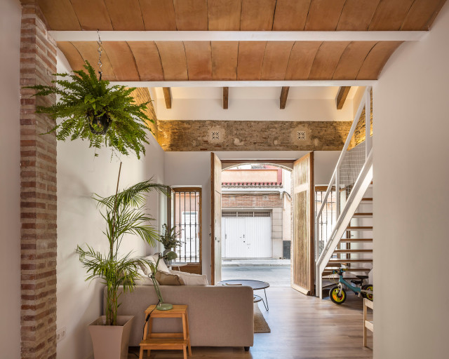 Casa Cabanyal. Reforma integral medelhavsstil-vardagsrum