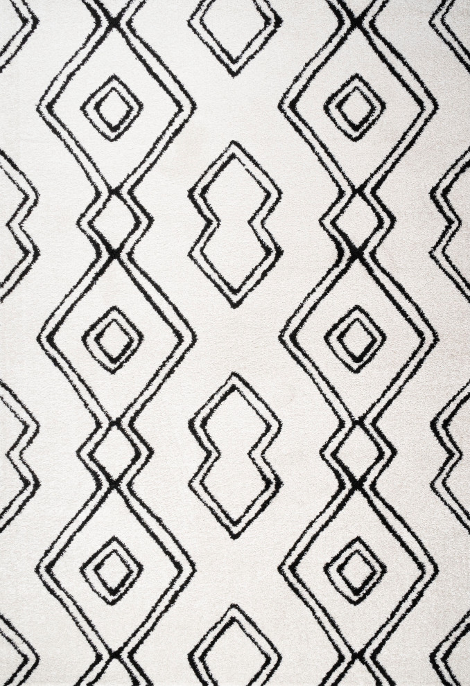 Deia Moroccan Style Diamond Shag, White/Black, 5'x8'