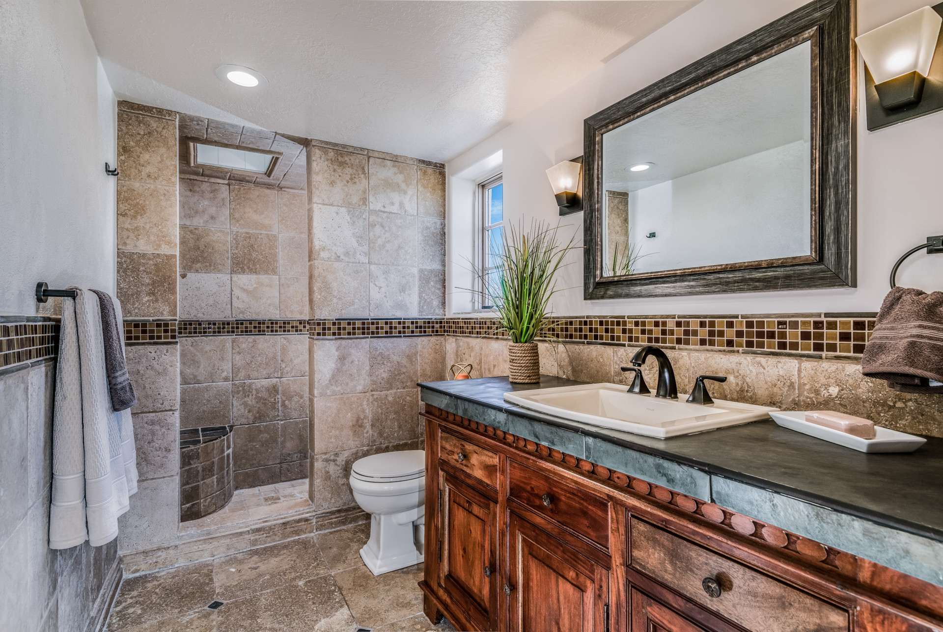 Santa Fe Remodel - Declovina