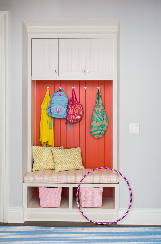 Design ideas for a traditional mudroom in Jacksonville.
