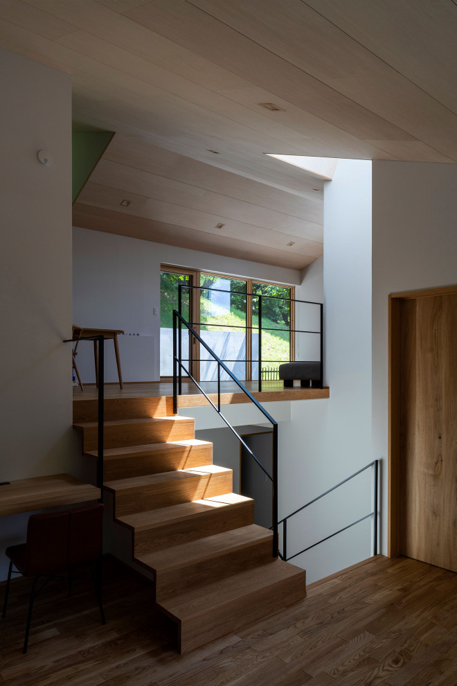 札幌にあるおしゃれな階段の写真