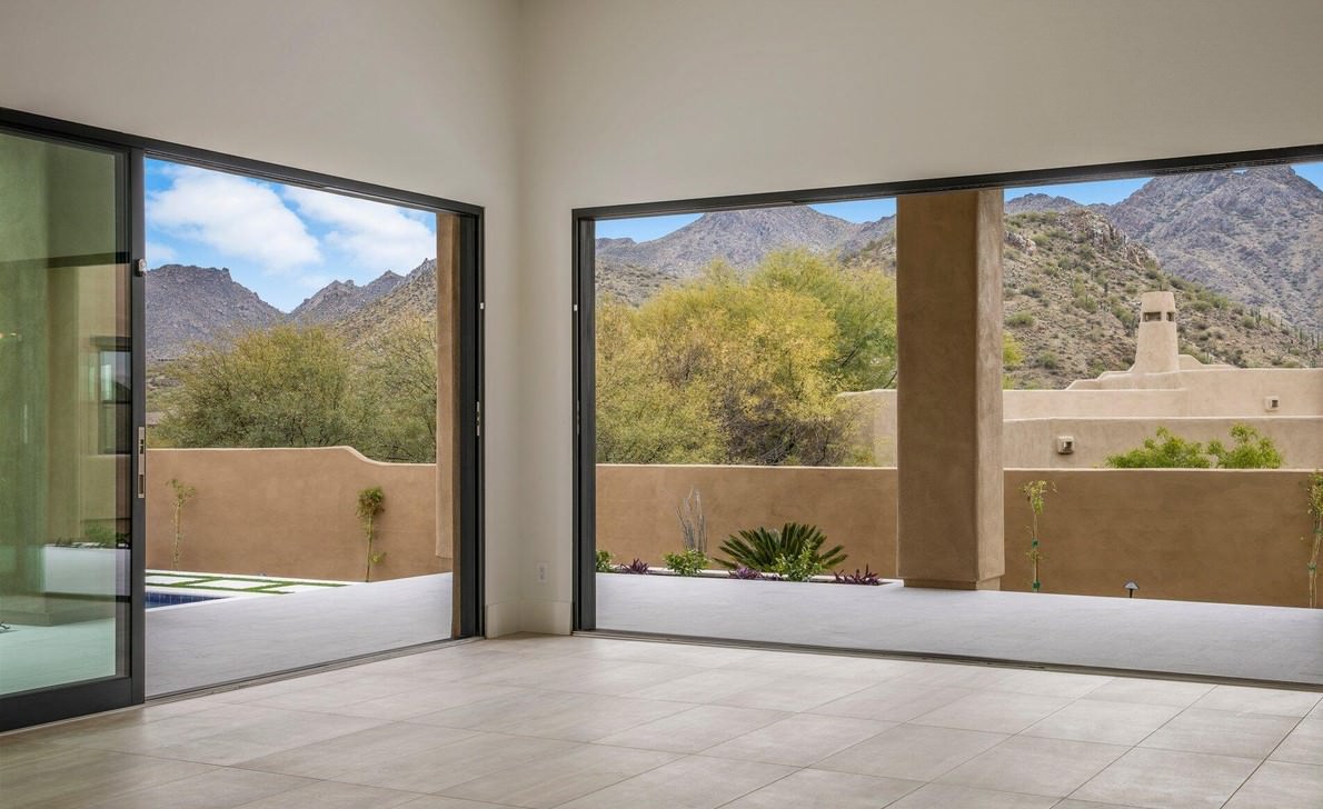 New Modern Desert Home