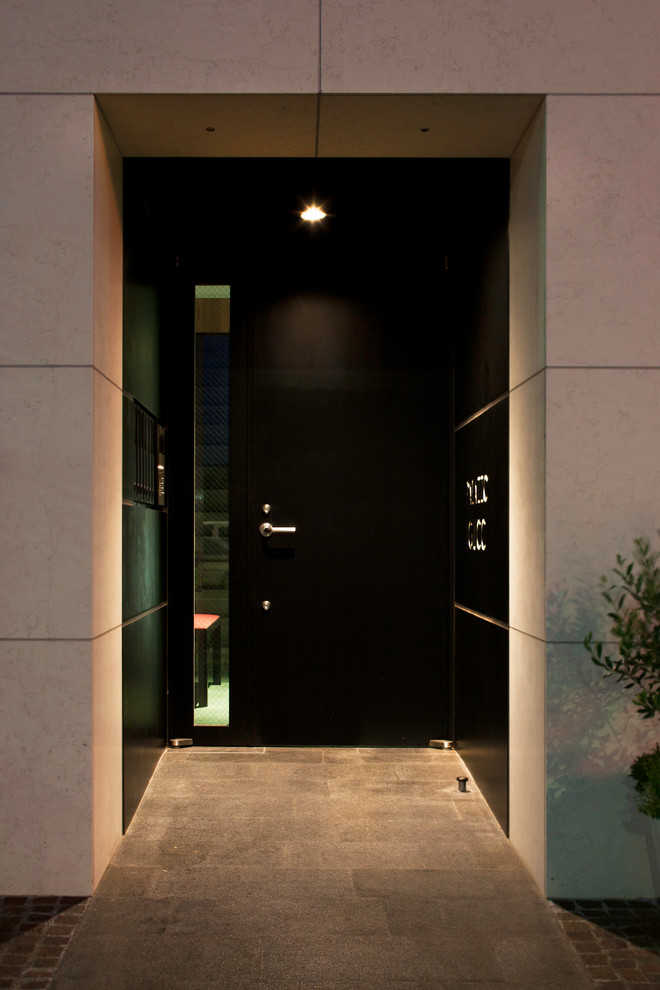 Photo of a modern entryway in Tokyo.