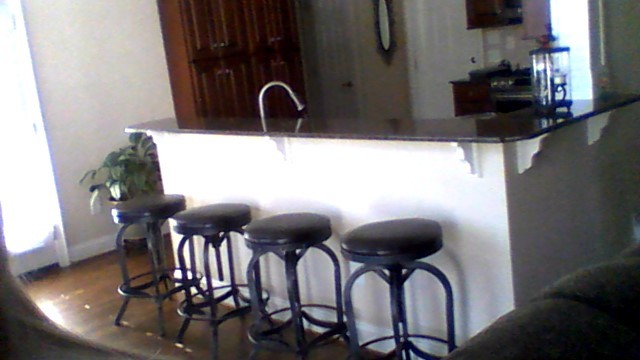 Breakfast bar with stools underneath clearance