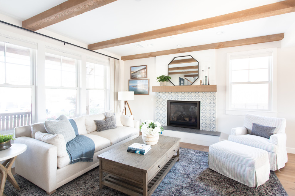 Photo of a beach style living room in Santa Barbara.