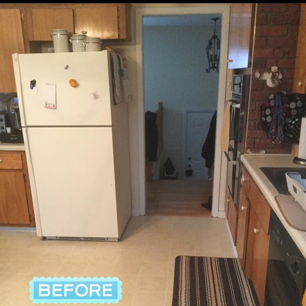 Transitional home design photo in New York