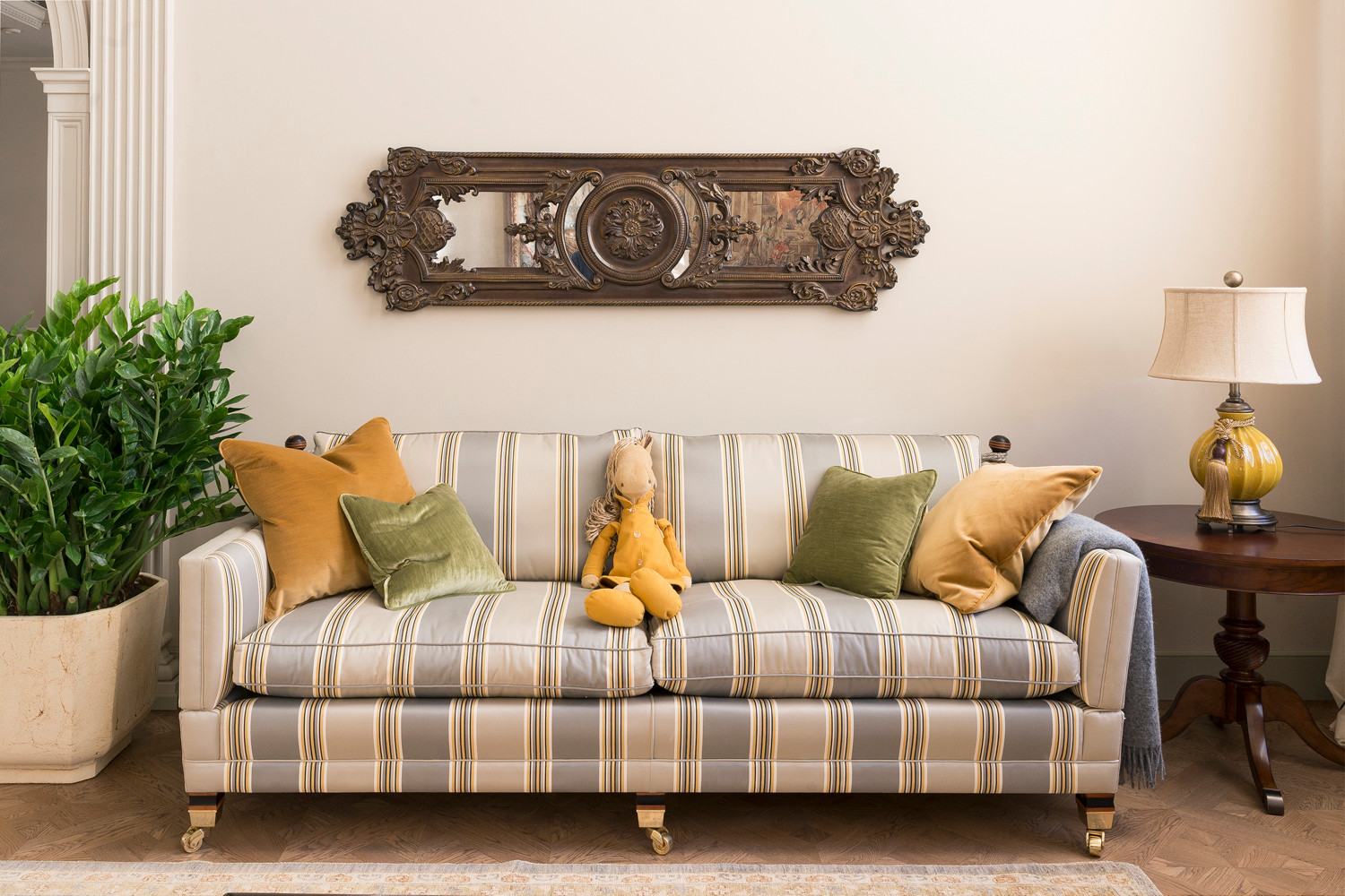 Съемка дома на Новой Риге, 1950 м². Дизайнер Анна Першхайло.