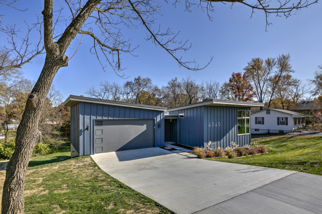 Front elevation midcentury-exterior