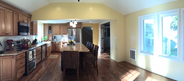 Home design - transitional home design idea in Boston
