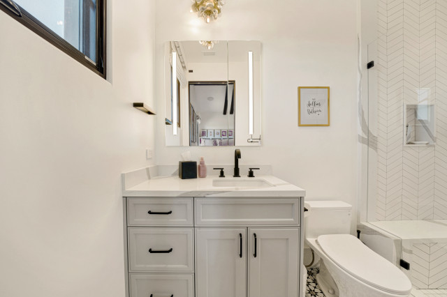 Ladera Ranch modern-badezimmer