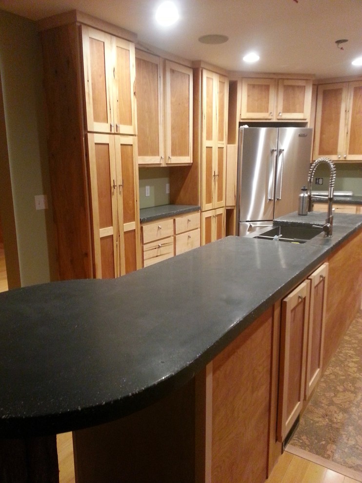 Example of a mountain style kitchen design in Burlington
