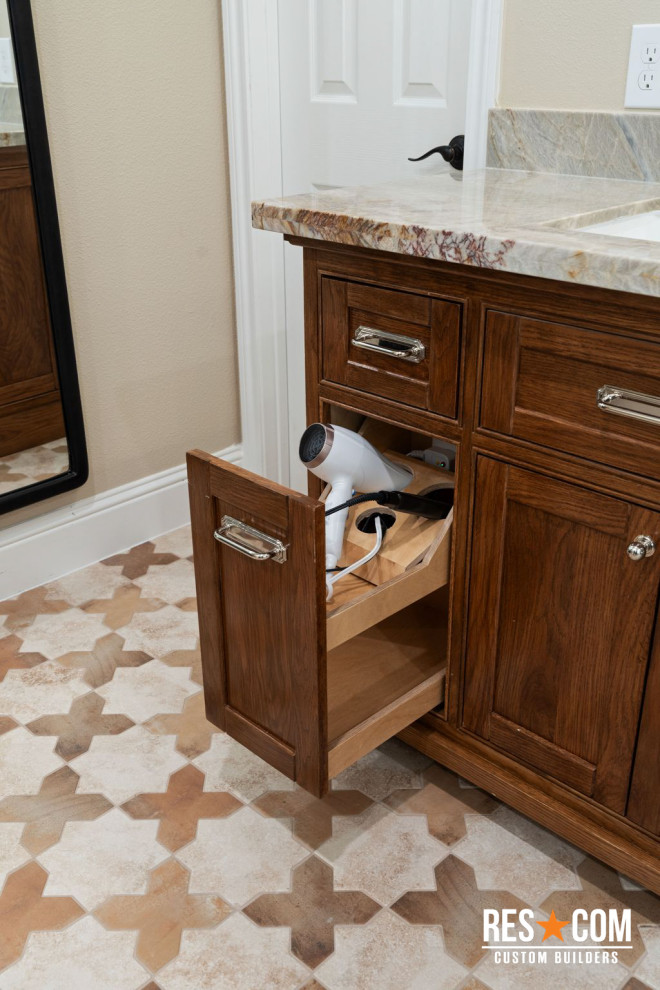 Hillhouse - Primary Bath Remodel