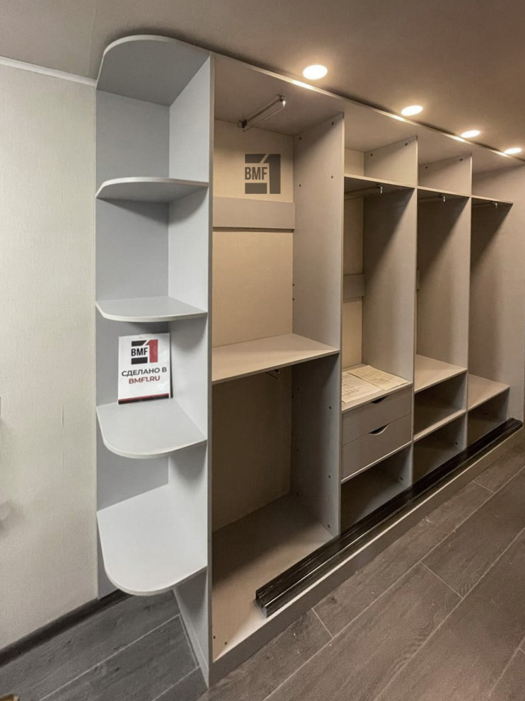 Комплект шкафов в квартиру