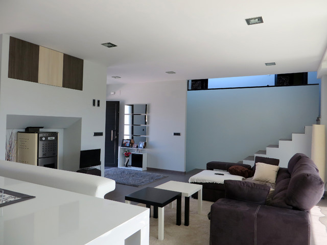 Casa_d contemporary-living-room