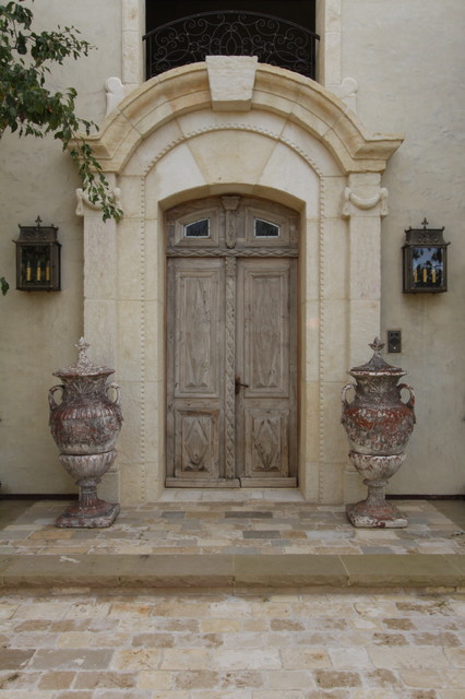 Exterior mediterraneo-ingresso