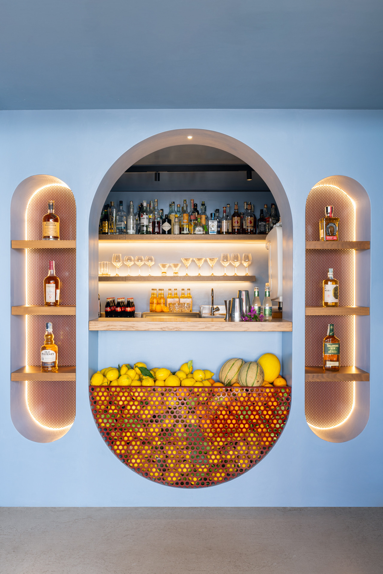LE TRE SORELLE - IL BAR MEDITERRANEO
