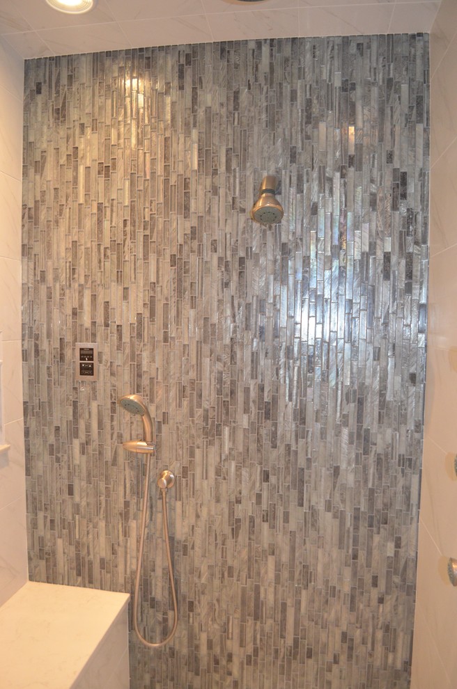 Home design - transitional home design idea in Boston