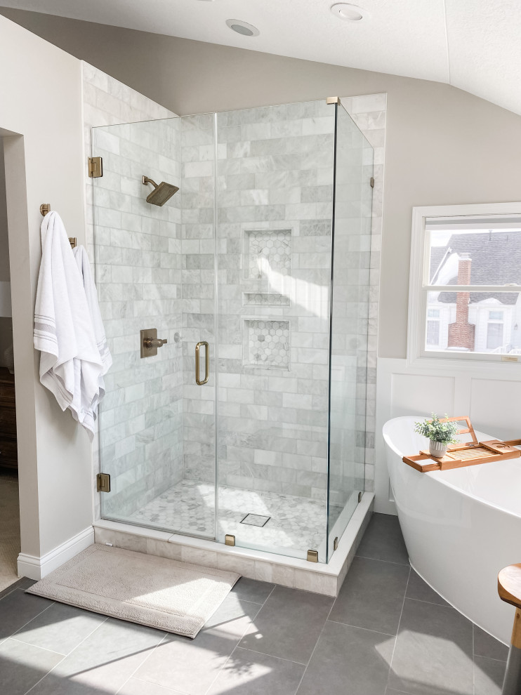 Bathroom - transitional bathroom idea
