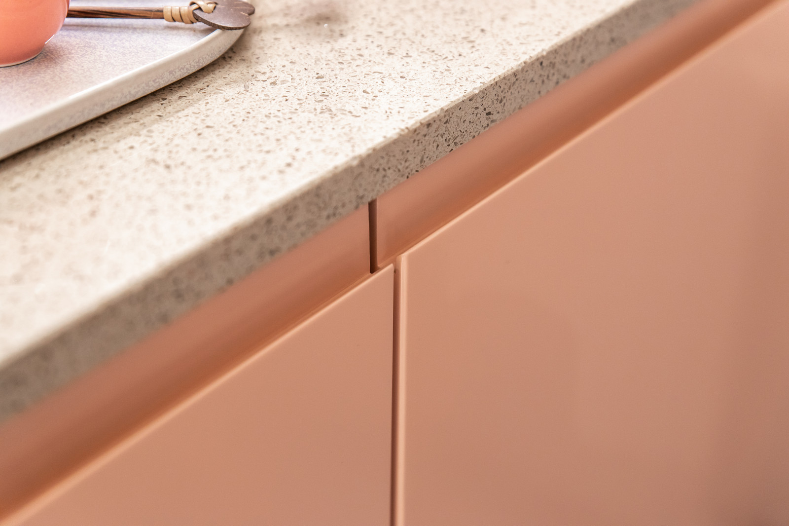 Тропическая кухня под цветком протеи