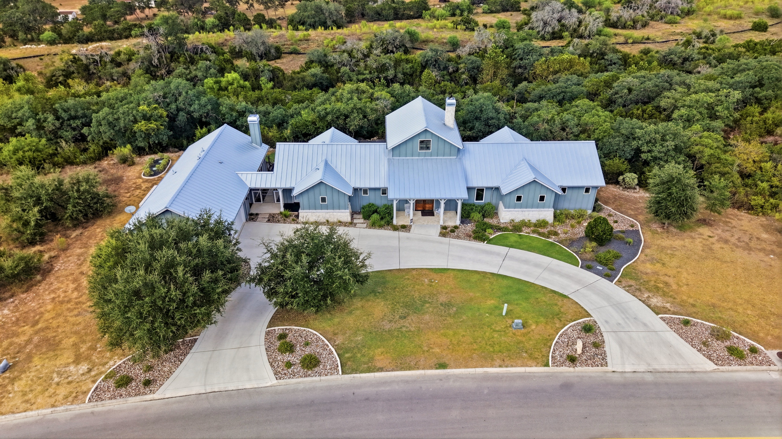 Farmhouse: 3,571 ft² | 4 BR | 3.5 BA | 1 ST