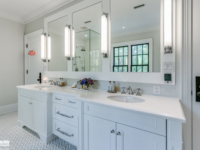 Morrison Heights modern-badezimmer