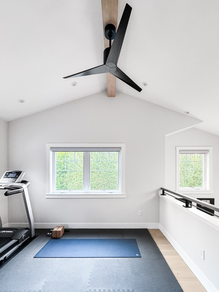 Trendy home gym photo in San Francisco