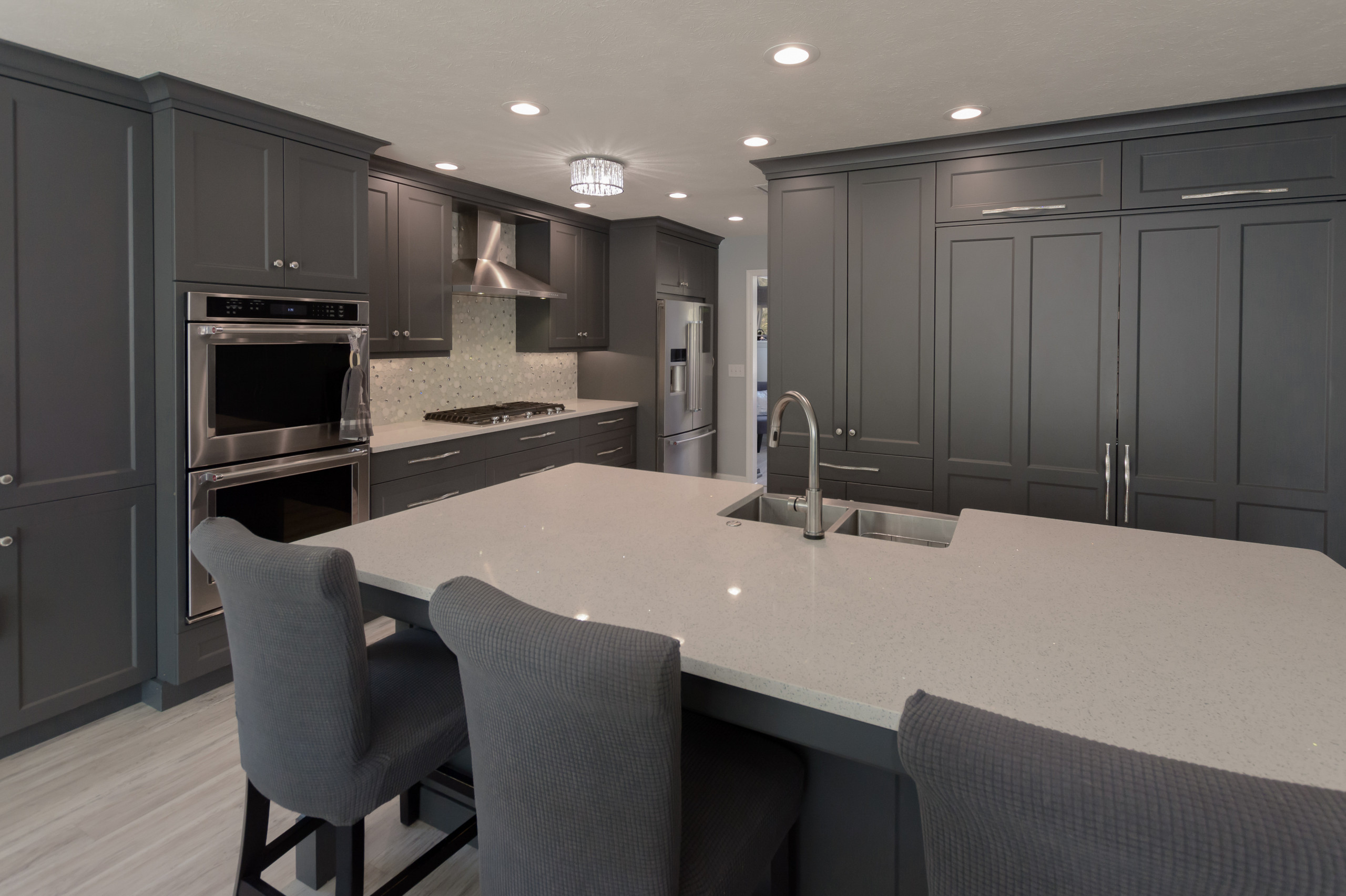 Surfside Beach Dark Kitchen with Bling