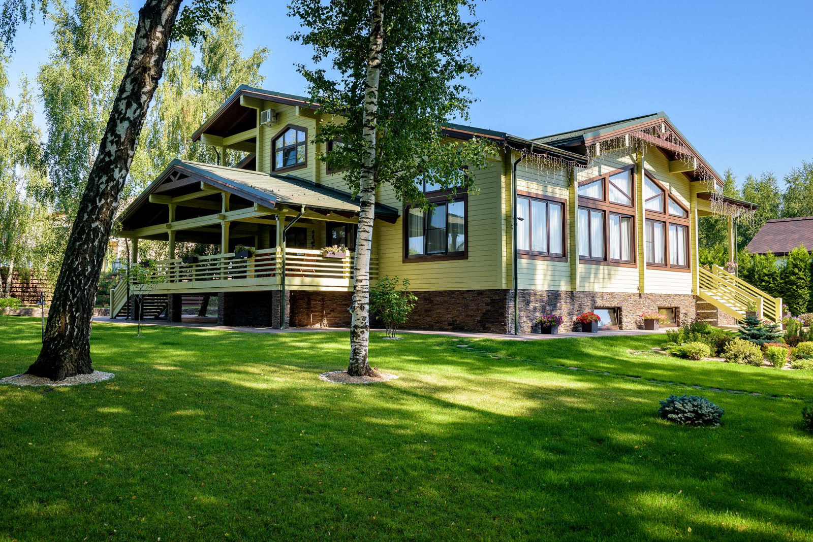 Терраса и дом