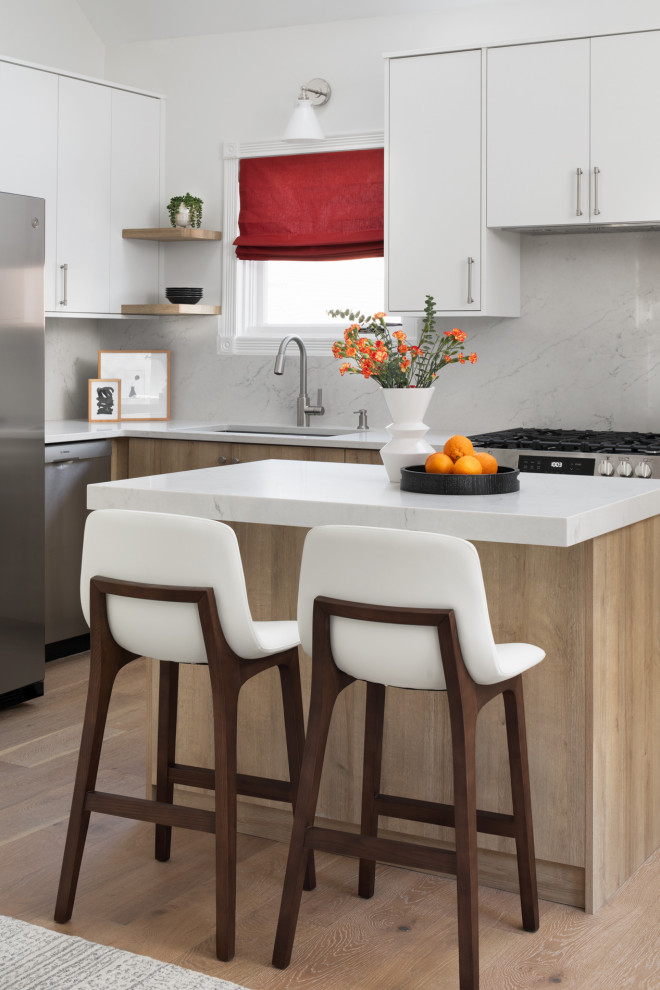 Perfectly Petite Guest Retreat Contemporary Kitchen Chicago by