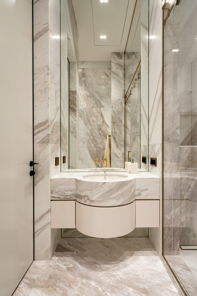 Мебельный комплект для ванной комнаты