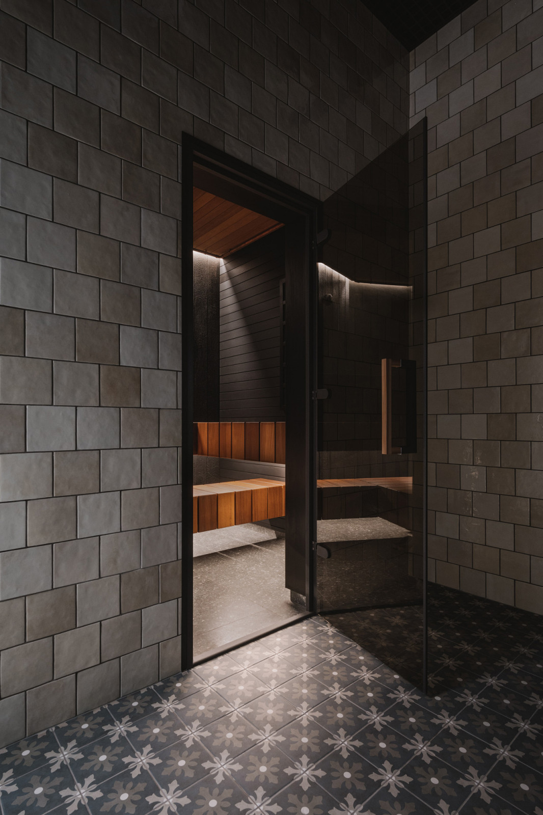 Мужская сауна в спортивном комплексе.