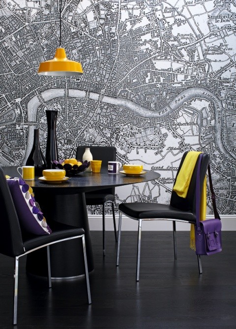 Карты в интерьере