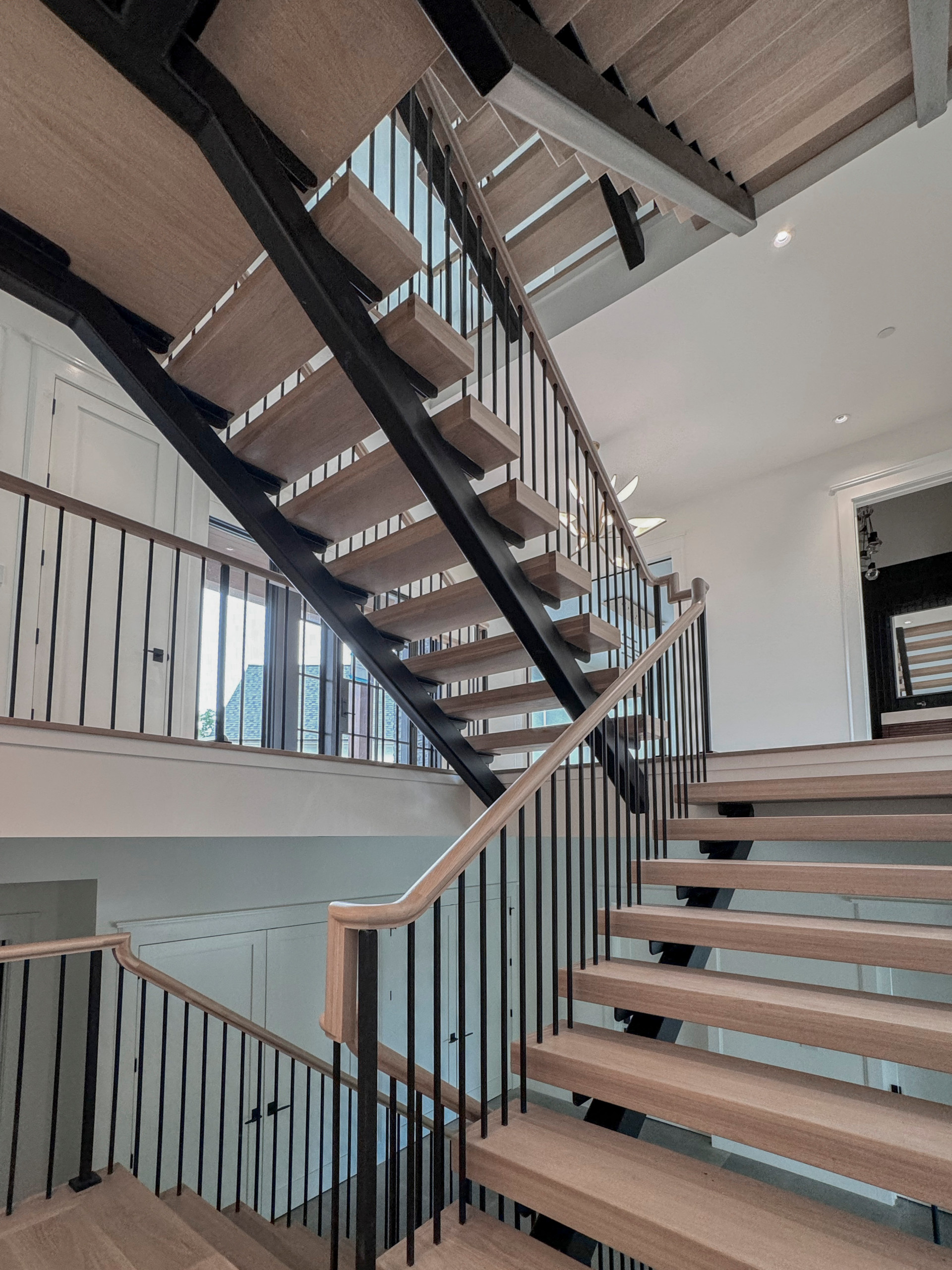 122_Modern Steel & Wood Floating Staircase, Arlington VA 22207