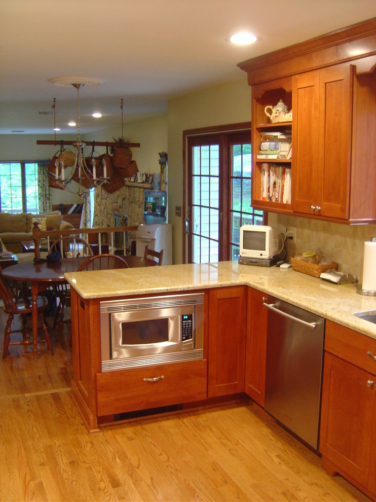 Ray Jandura's Projects Kitchen New York by Blue Ridge Kitchens