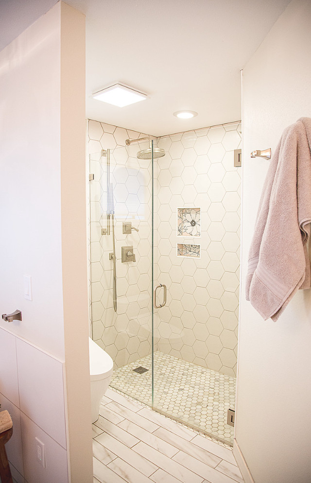 Flower Tile bathroom