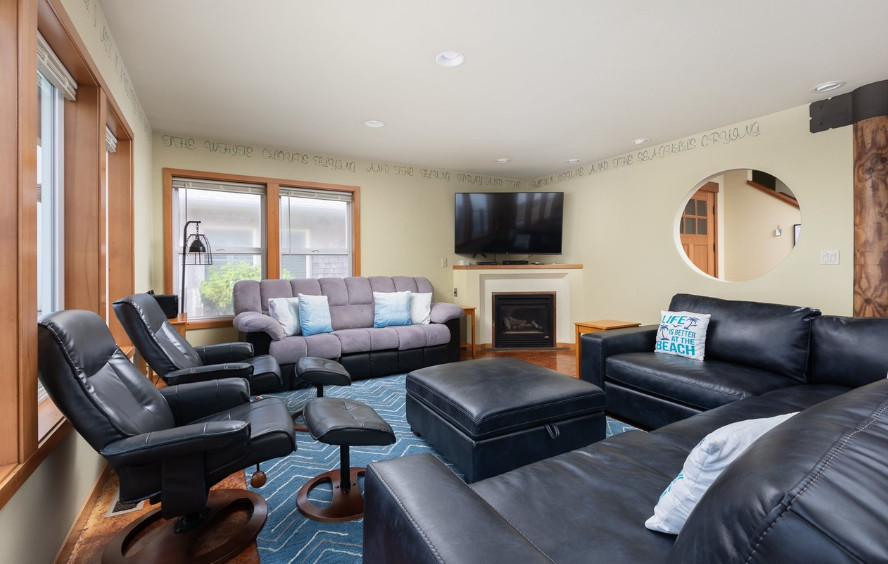 "Beach Me" Lincoln City, OR Short-term Rental Remodel