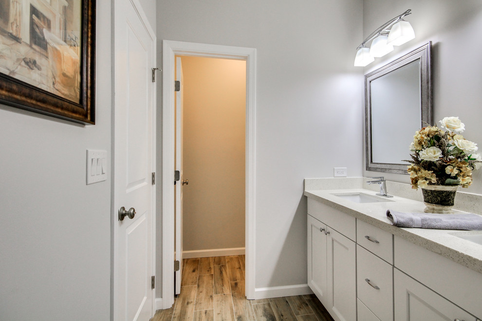 Inspiration for a transitional bathroom remodel in Phoenix