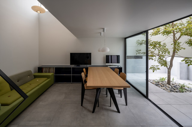Navy Box moderno-facciata