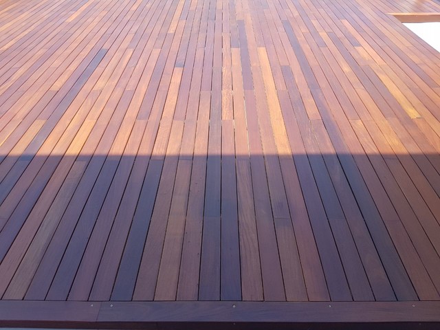 Pavimento in Legno da Esterni Ip&egrave; tabacco contemporary-deck