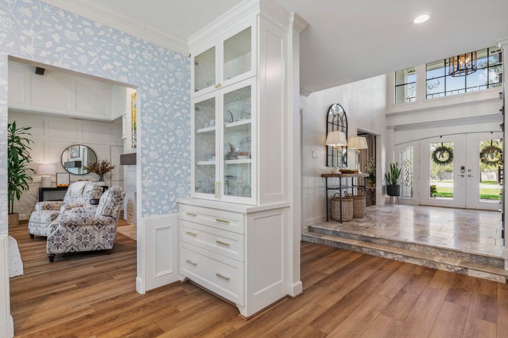 Home design - transitional home design idea in Houston
