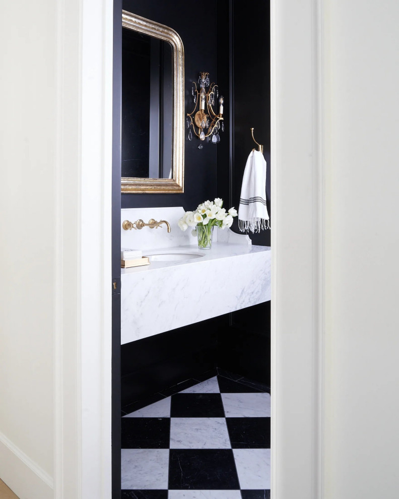 Example of a transitional home design design in Phoenix